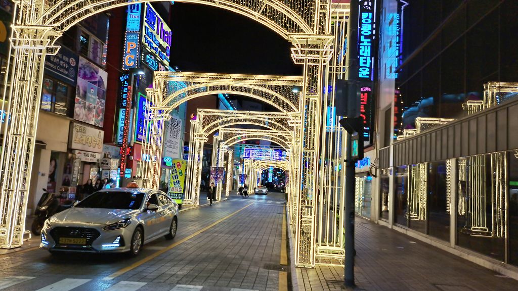 k-Noch mal los am Abends in Busan -2 k-Noch mal los am Abends in Busan -2