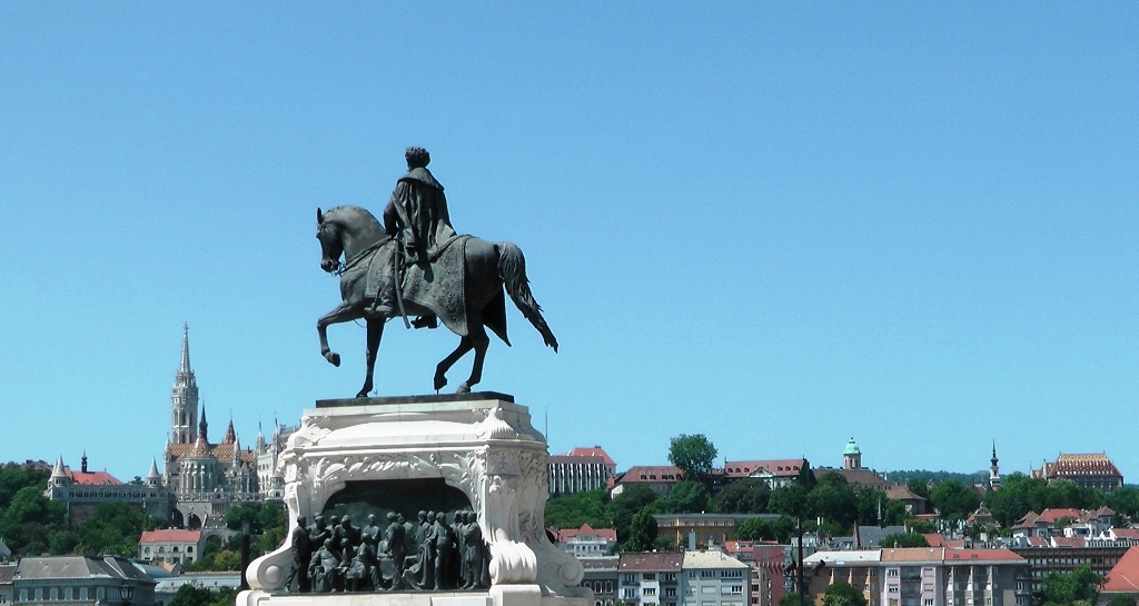 k-Budapest Hop on Hop off Stadtrundfahrt Tag 2 (10)