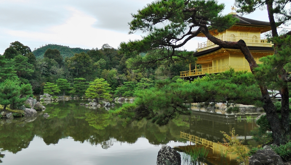 k-Kinkaku-Ji Tempel (Goldener Pavillion) in Kyoto (2)