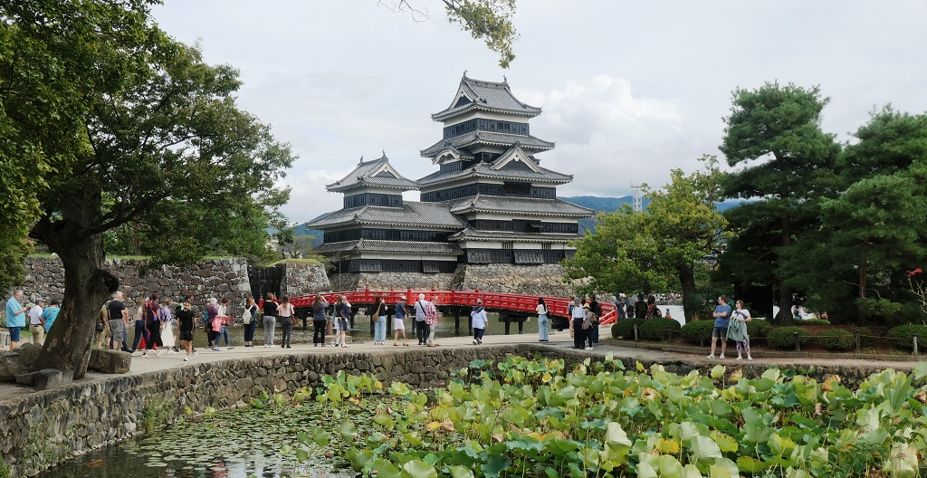 k-Matsumoto - Schwarze Kr�henburg (1)