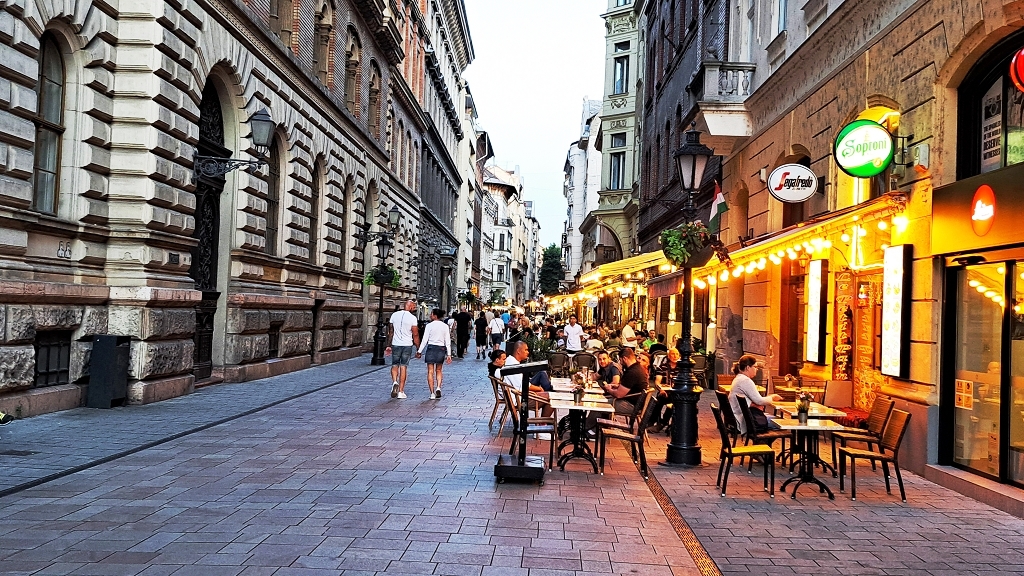 k-zum Abschluss Abendessen in Budapest (2)